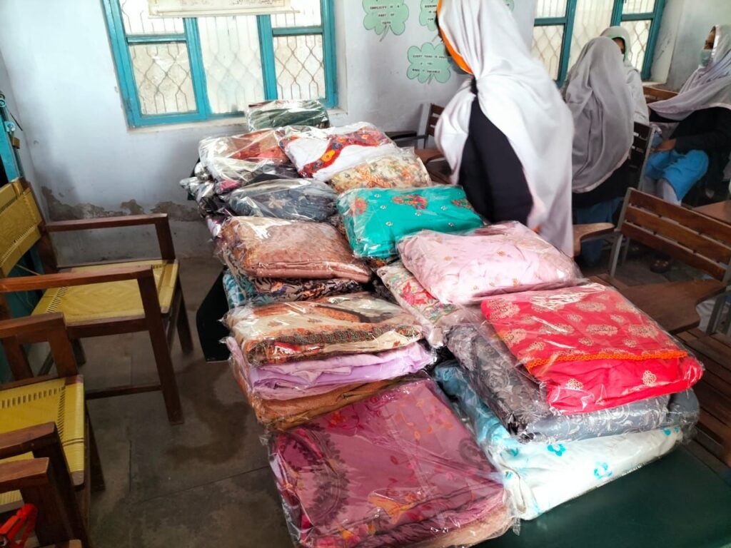 Clothes Drive – GGHS Fatima Road Mulyanu Kali Mardan Clothes Drive – GGHS Fatima Road Mulyanu Kali Mardan